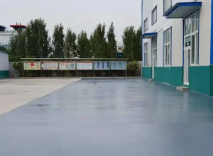 图木舒克彩色路面喷涂翻新的材料对冬季